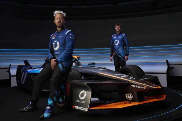 تطوير التصميم جرى بالتعاون مع «أوكساجون»... (نيوم)