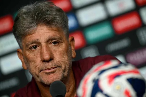 ريناتو غاوتشو مدرب فلومينينسي (أ.ف.ب)