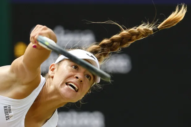 الأرجنتينية سولانا سييرا تتألق في ويمبلدون (إ.ب.أ)