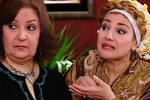 شروق وزيزي مصطفى في لقطة من مسلسل «راجل وست ستات» (يوتيوب)