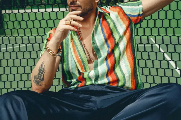 يحضّر الفنان عزيز عبدو لمفاجأة فنية (الشرق الأوسط)