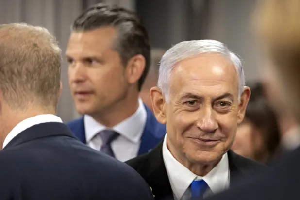  Secretary of Defense Pete Hegseth, left, and Israeli Prime Minister Benjamin Netanyahu, right, arrive for a meeting at the Pentagon, Wednesday, July 9, 2025, in Washington. (AP)
