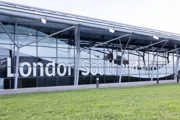مطار لندن ساوثيند على الساحل الجنوبي الشرقي لإنجلترا (صورة من الموقع الرسمي للمطار)