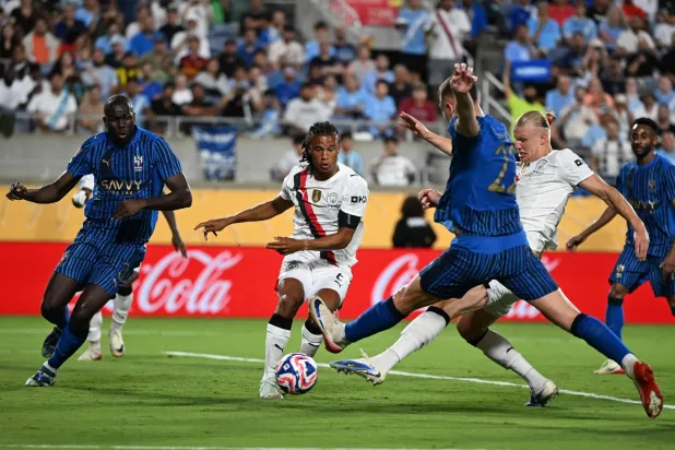 أفضل 10 مباريات في مونديال الأندية: الهلال يتصدر المشهد العالمي