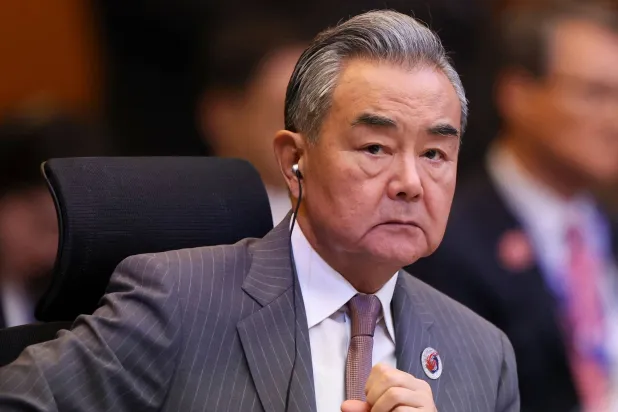 وزير الخارجية الصيني وانغ يي (أ.ف.ب)