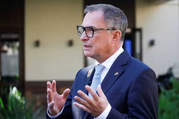 يواكيم ناغل يتحدث خلال مقابلة في اجتماع مجموعة العشرين للمالية بديربان بجنوب أفريقيا (رويترز)