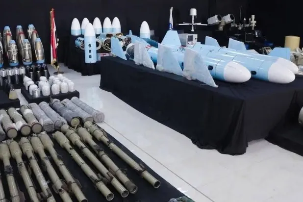 كمية من الصواريخ المصادرة ضمن الشحنة الإيرانية التي كانت في طريقها للحوثيين (السفارة الأميركية في اليمن)