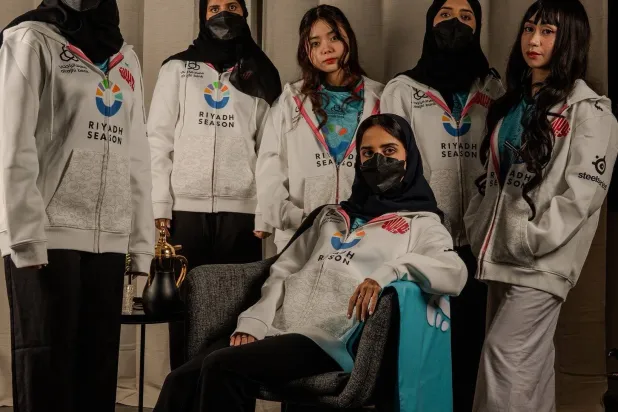 تويست مايندز النسائي (الشرق الأوسط)