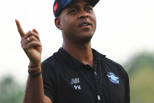 باتريك كلويفرت مدرب إندونيسيا (الشرق الأوسط)
