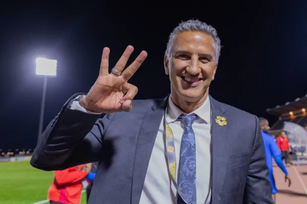 شاموسكا يعود للتعاون بعد تجربة ناجحة مع نيوم (نادي نيوم)