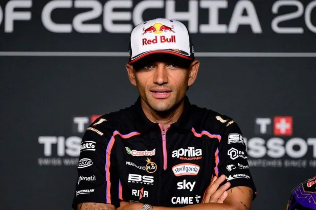 خورخي مارتن حامل لقب بطولة العالم للدراجات النارية (وسائل إعلام عالمية)