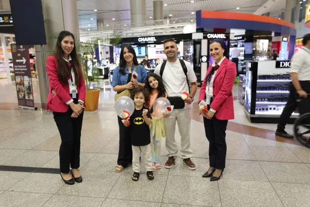 جانب من حركة السفر بمطار القاهرة الدولي (شركة ميناء القاهرة الجوي)