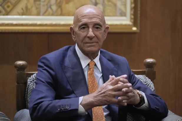 السفير الأميركي لدى تركيا توماس براك (أ.ب)