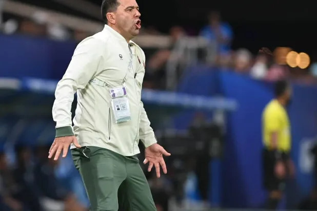 كوزمين كونترا مثار نقاش بين الشركة الأميركية ومسؤولي الخلود (تصوير: بشير صالح)