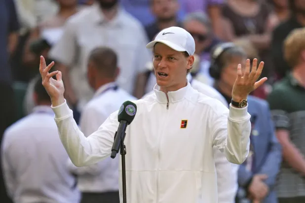 الإيطالي يانيك سينر المصنف الأول عالمياً (أ.ب) 