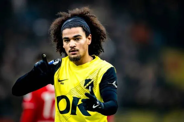 الفلسطيني آدم كايد إلى الزمالك (وسائل إعلام هولندية)