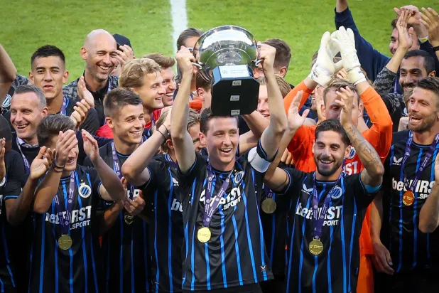 فريق كلوب بروغ بطل السوبر البلجيكي (أ.ف.ب)