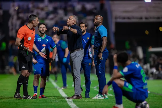 المدرب البرتغالي غوميز أحد أبطال الفلم (تصوير: عيسى الدبيسي)