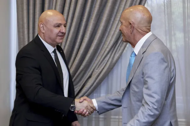 المبعوث الأميركي توم برّاك مجتمعاً مع رئيس الجمهورية جوزيف عون (الرئاسة اللبنانية)