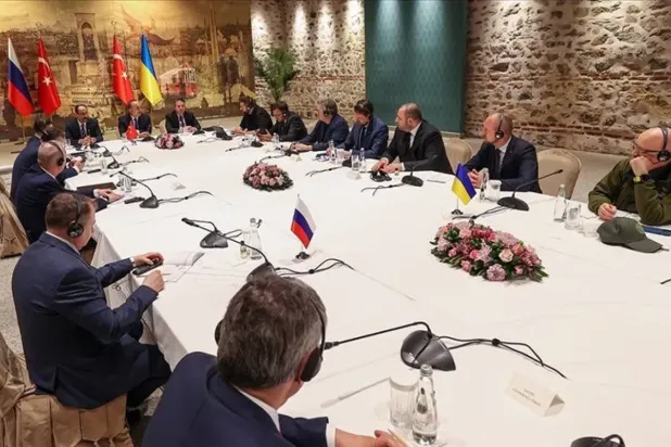 Mart 2022'de İstanbul'da gerçekleştirilen Rusya-Ukrayna görüşmelerinden (Türkiye Cumhurbaşkanlığı)