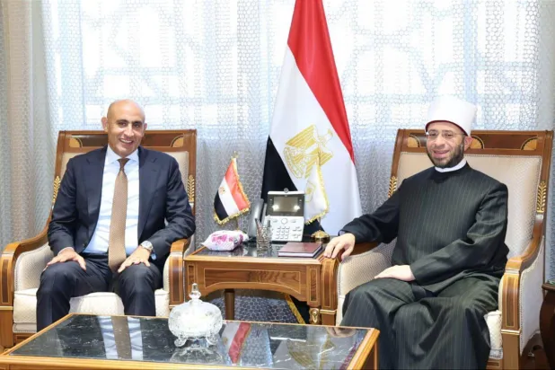 وزيرا الأوقاف والتعليم قبل توقيع البروتوكول المشترك (وزارة التربية والتعليم)