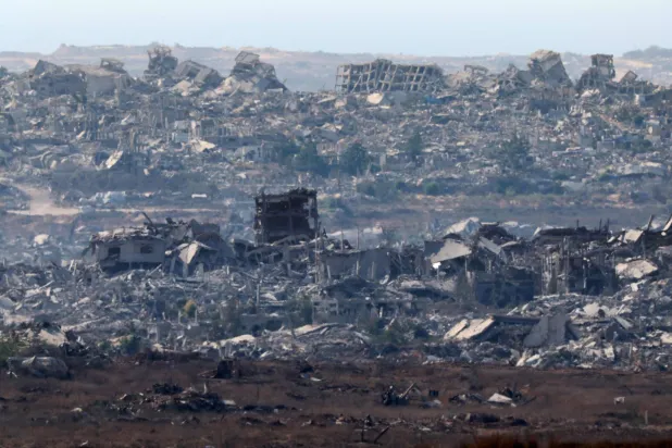 مبان مدمرة جراء الغارات الإسرائيلية في قطاع غزة 23 يوليو 2025 (أ.ف.ب)