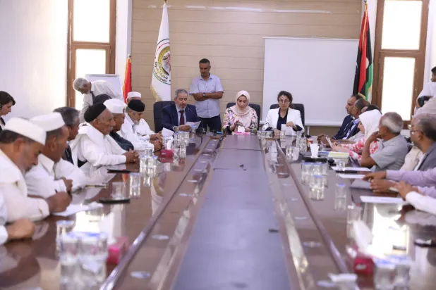 البعثة الأممية تستطلع آراء ليبيين حول «كسر الجمود السياسي»