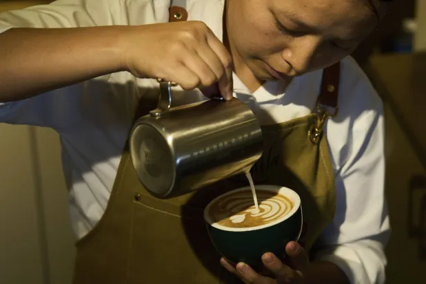 فنجان قهوة يُغيّر نيبال (أ.ب)