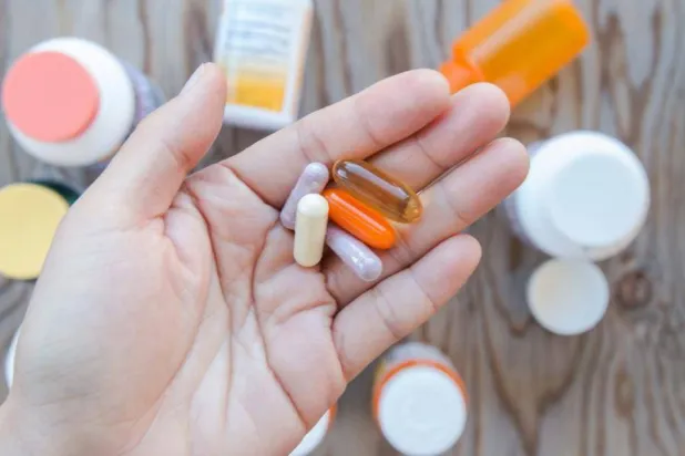 المكملات الغذائية يمكن أن تسهم في تحسين المزاج بشكل طبيعي (جامعة فيرمونت)