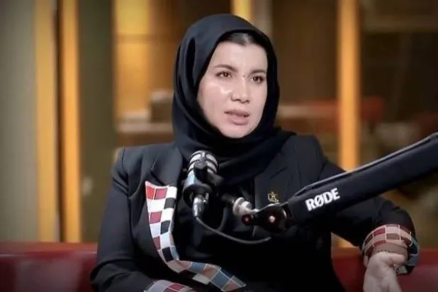 نشر «صور خاصة» بناشطة يُثير غضباً في العراق