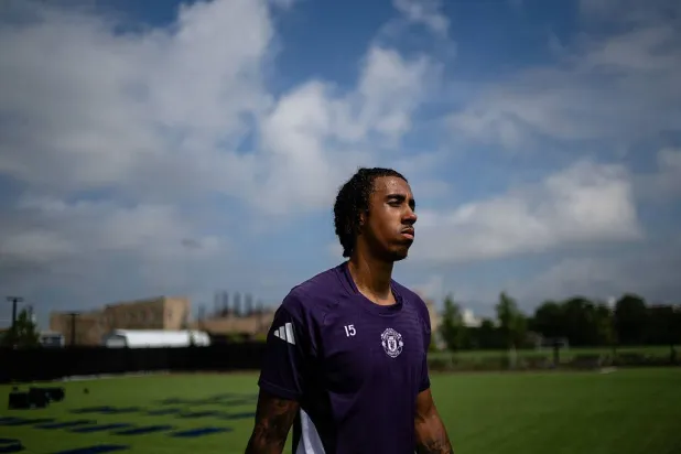 المدافع الفرنسي ليني يورو (نادي مانشستر يونايتد)