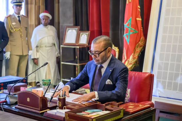 ملك المغرب: مستعدون لإجراء «حوار صريح ومسؤول» مع الجزائر