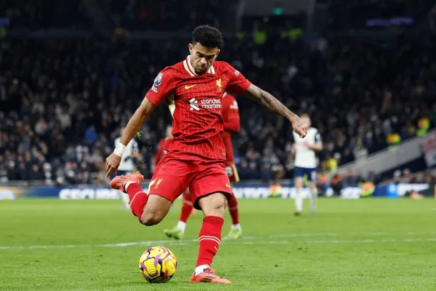 Bayern Sign Luis Diaz from Liverpool on Four-Year Deal