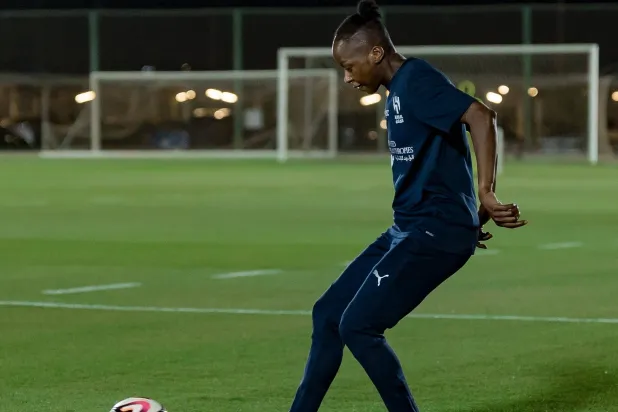 الرباط الصليبي يبعد «البندري» عن الهلال 6 أشهر
