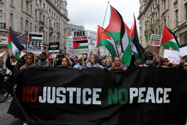 حركة «فلسطين أكشن» ببريطانيا تنال حق الطعن على حظرها