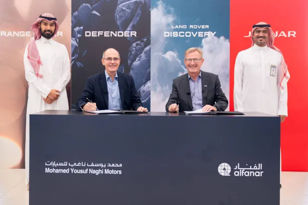 شراكة بين «ناغي للسيارات» و«الفنار» لتقديم حلول شحن كهربائي في السعودية