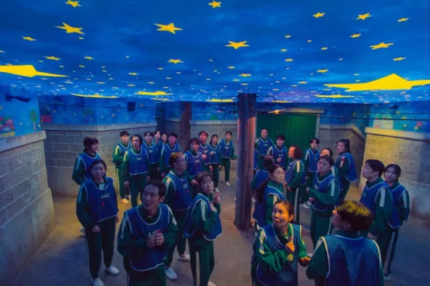 Squid Game'in final sezonu, Netflix'in 10 günlük izlenme rekorunu kırarak tarihe geçmişti (Netflix) 