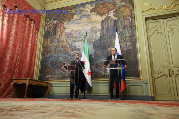 Şeybani, Moskova'da Lavrov ile görüşmesinde güçlü bir diplomatik beden dili sergiledi (AFP)