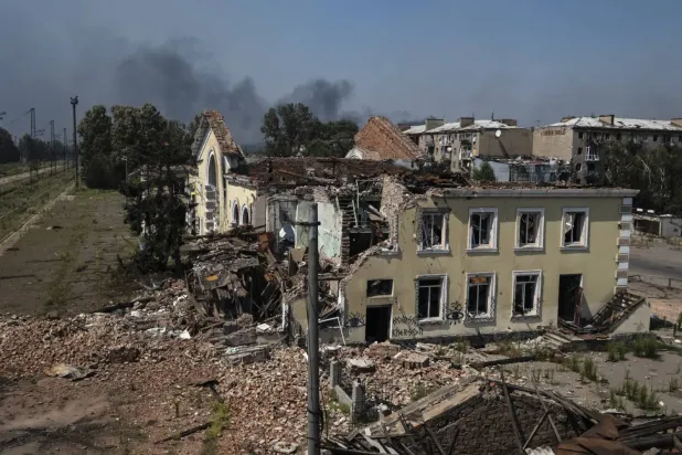 Rusya'nın saldırısı sonucu Ukrayna'nın Donetsk bölgesinde yıkım (EPA)