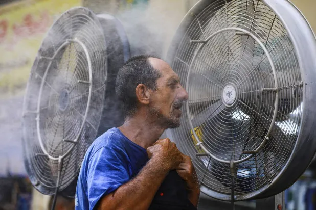 متى تصبح المروحة خطراً على صحة المسنّين؟