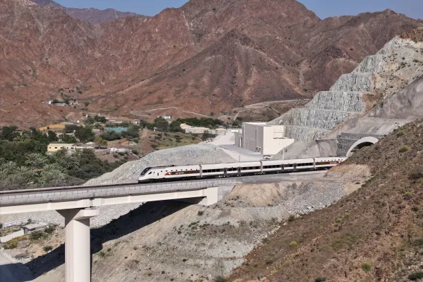 «قطار الاتحاد» الذي سيربط 11 مدينة في الإمارات (وام)