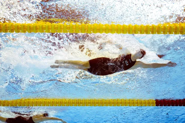 الأميركية كاتي ليديكي بطلة 800 متر حرة (أ.ف.ب)