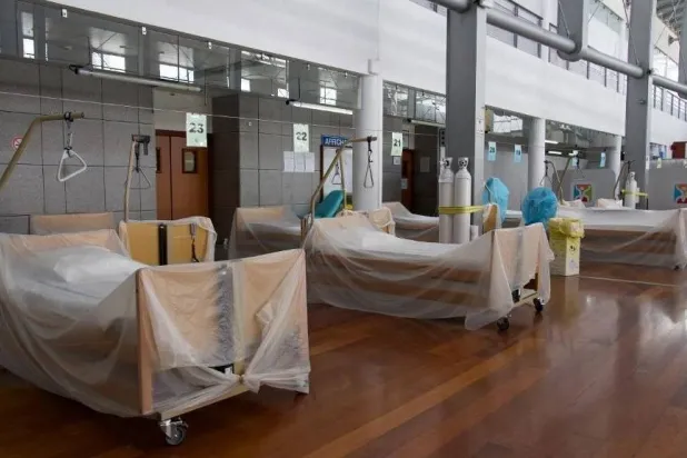 داخل أحد المستشفيات الفرنسية (أرشيفية - أ.ف.ب)