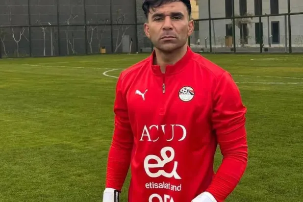 أبو النجا بقميص منتخب مصر للمحليين (الشرق الأوسط)