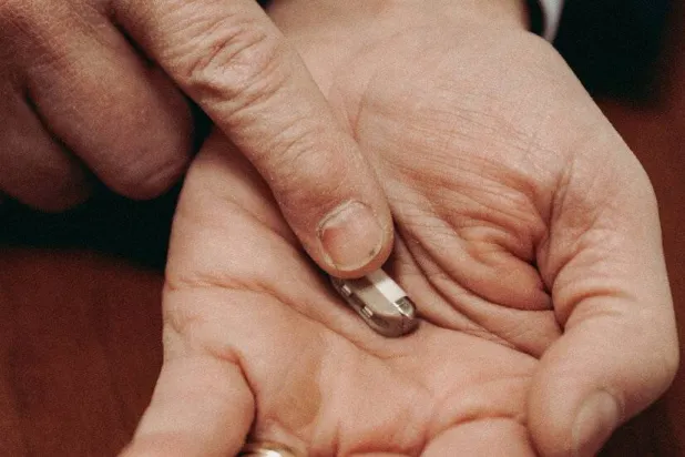 صورة نشرها الباحثون للغرسة الجديدة