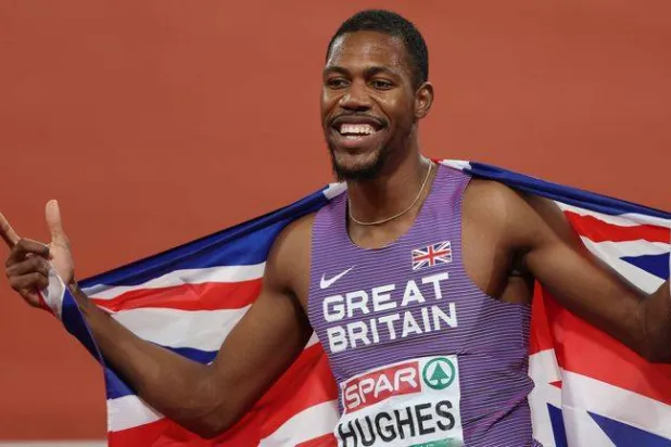 زارنيل هيوز بطل سباق 200 م في بطولة بريطانيا لألعاب القوى (وسائل إعلام بريطانية)