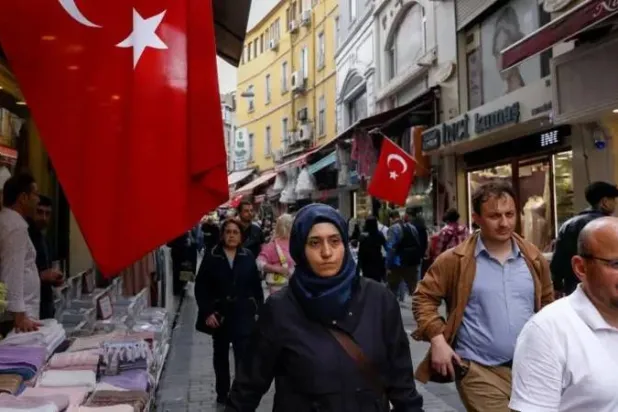تضخم تركيا يسجل تراجعاً سنوياً متتالياً ويرتفع على المستوى الشهري