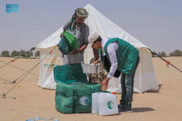 جهود إغاثية سعودية جديدة... غذاء ودواء ومأوى للمنكوبين في خمس دول