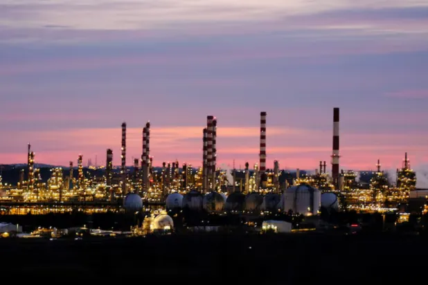 OPEC+ povečuje proizvodnjo nafte kljub zaskrbljenosti zaradi motenj v Rusiji