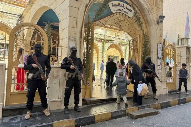 انتشار الأمن السوري وقت عيد أحد الشعانين في طرطوس بداية العام (أخبار طرطوس)